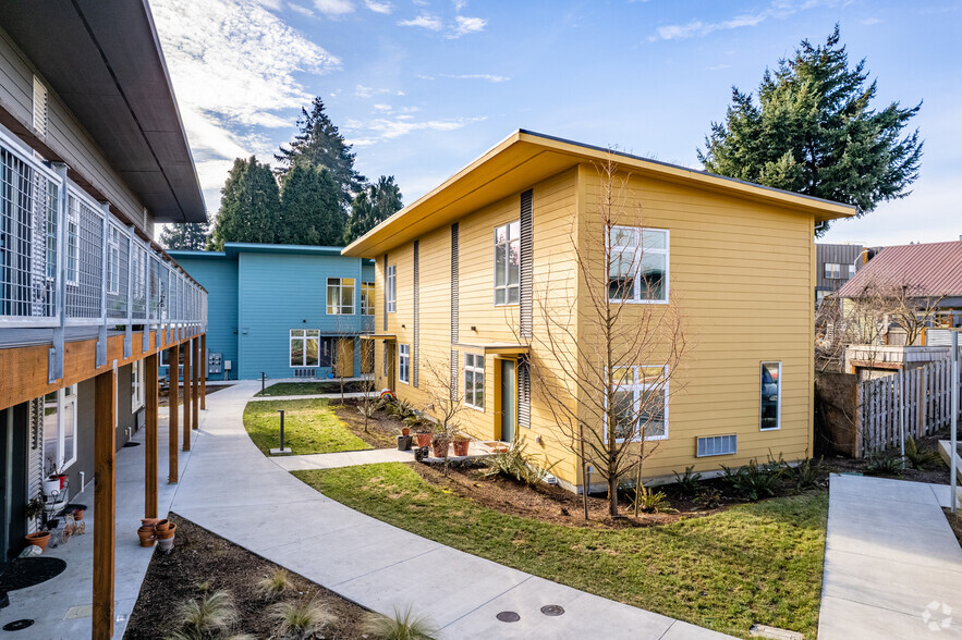 4225-4256 NE Highland Ct, Portland, OR en venta - Foto del edificio - Imagen 3 de 20