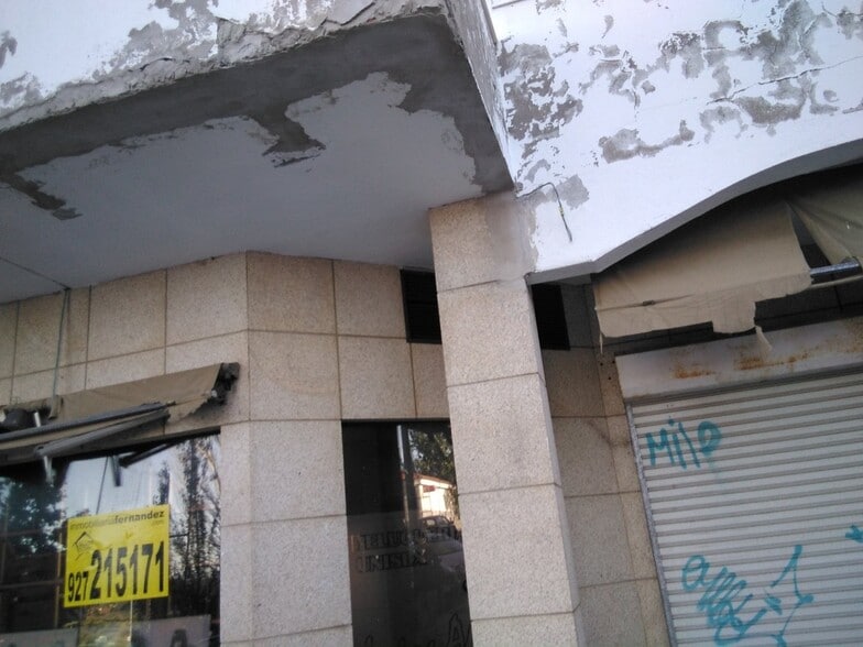 Local en Cáceres, Cáceres en alquiler - Foto del edificio - Imagen 2 de 2