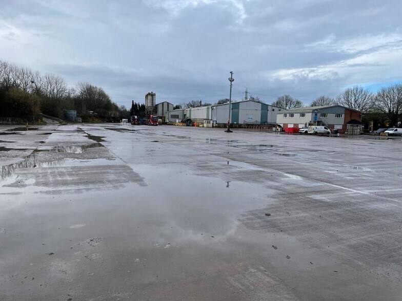 Cannock Rd, Essington en alquiler - Foto del edificio - Imagen 3 de 5