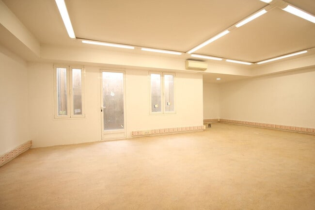 Más detalles de Oficina en alquiler