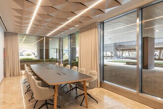 Calle Vía de los Poblados, 3, Madrid, Madrid en alquiler Foto del interior- Imagen 2 de 4