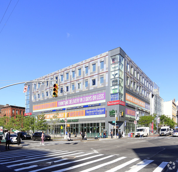 100-112 W 125th St, New York, NY en alquiler - Foto del edificio - Imagen 2 de 4