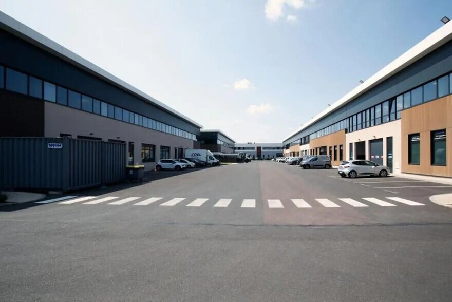 145 Rue Des Caboeufs, Gennevilliers en alquiler - Foto del edificio - Imagen 2 de 13