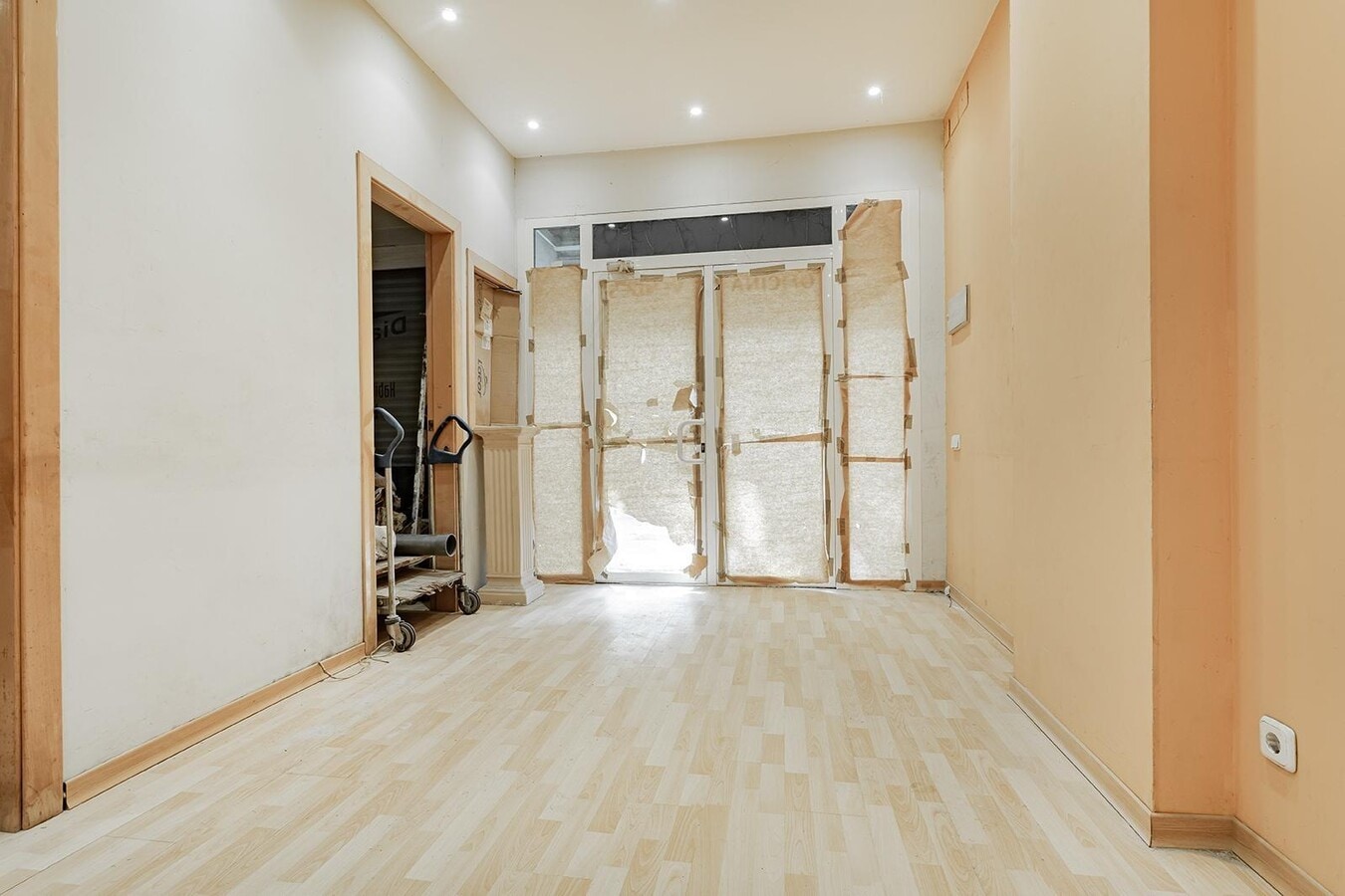 Barcelona, BAR 08019 - Unidad - -  - Foto del interior - Image 1 of 12