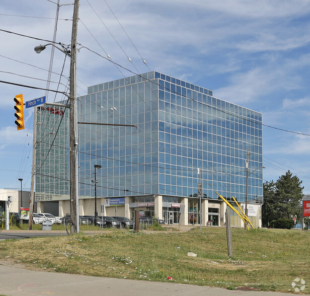 1000 Finch Ave W, Toronto, ON en alquiler - Foto del edificio - Imagen 2 de 10