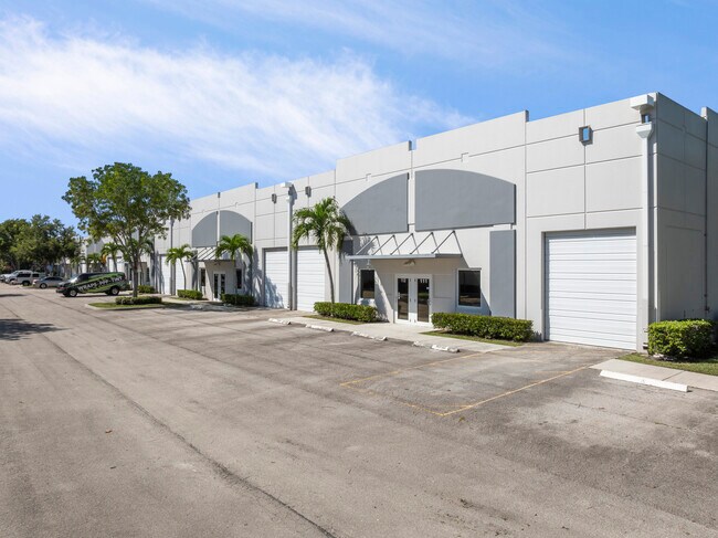 Más detalles de 534 Mercantile Pl, Port Saint Lucie, FL - Nave en alquiler