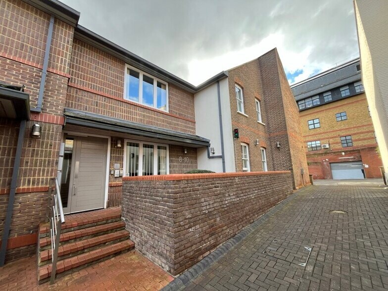 8-10 Upper Marlborough Rd, St Albans en alquiler - Foto del edificio - Imagen 3 de 4