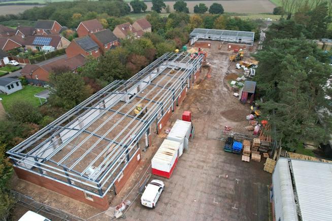 Nave en Norwich en alquiler Foto de la construcción- Imagen 1 de 4