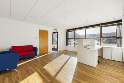 Lysander Rd, Salisbury en venta - Foto del edificio - Imagen 1 de 26