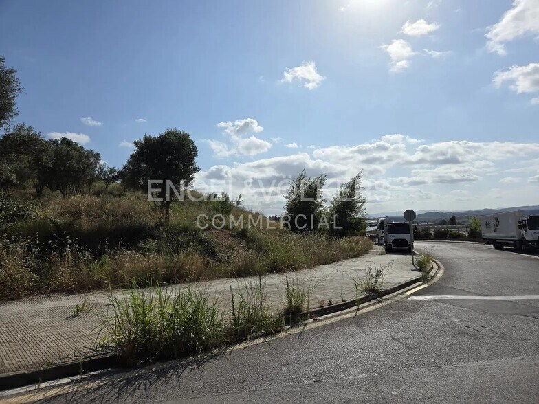 Terreno en Castellví de Rosanes, Barcelona en venta - Foto del edificio - Imagen 1 de 5