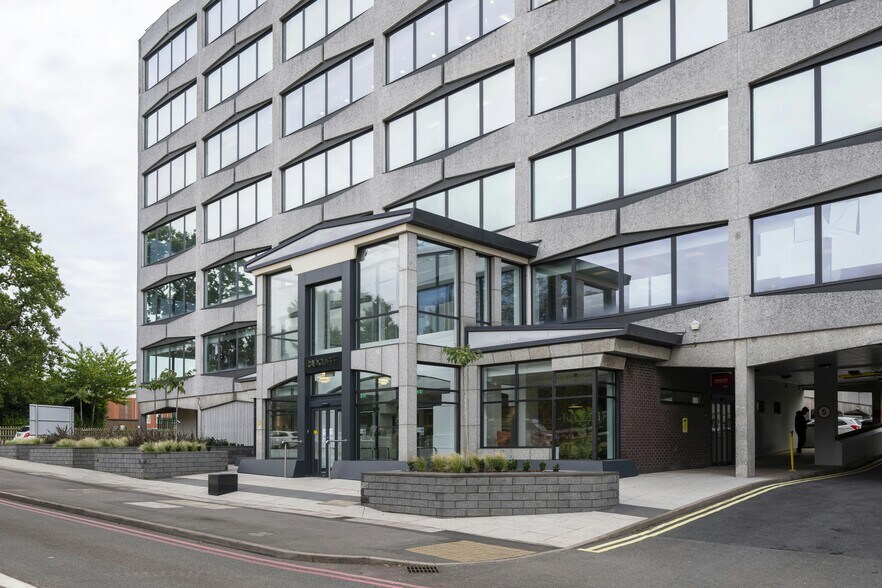 Blenheim Ct, Solihull en alquiler - Foto del edificio - Imagen 2 de 10