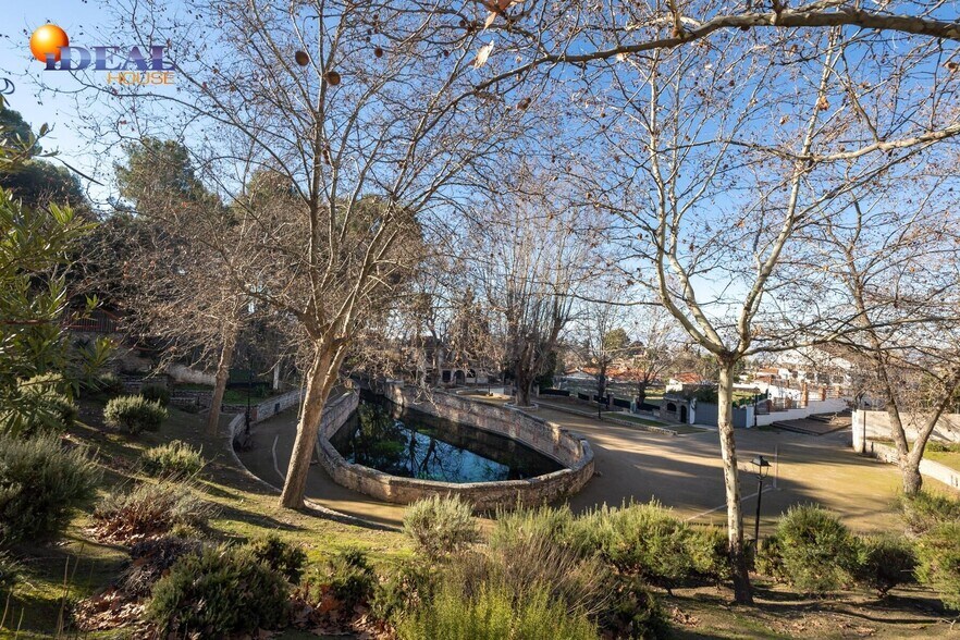 Avenida Príncipe Felipe, 2, Alfacar, Granada en venta - Foto del edificio - Imagen 3 de 15