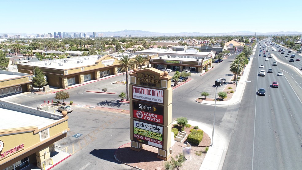 1950-2050 S Rainbow Blvd, Las Vegas, NV en alquiler - Foto del edificio - Imagen 1 de 6