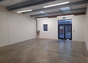 7A-7D Brydges Ct, Andover en alquiler Foto del interior- Imagen 2 de 3