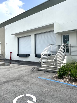 Más detalles para 6321 NW 37th Ave, Miami, FL - Nave en alquiler