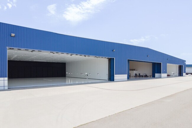 Más detalles de 3495 N Lakewood Blvd, Long Beach, CA - Nave en alquiler