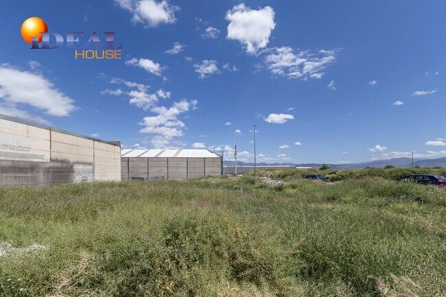 Más detalles de Paseo de las Andas, 11, Las Gabias - Nave en venta