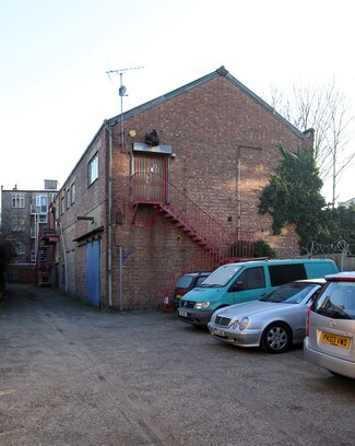 Más detalles de 22-24 Powell Rd, London - Nave en venta