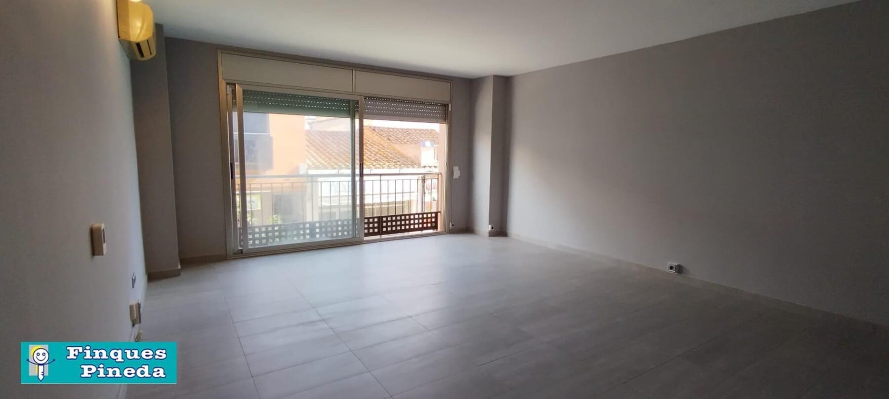 Pineda de Mar, BAR 08397 - Unidad - -  - Foto del interior - Image 1 of 7