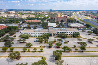 227 N Loop 1604 E, San Antonio, TX - VISTA AÉREA  vista de mapa - Image1