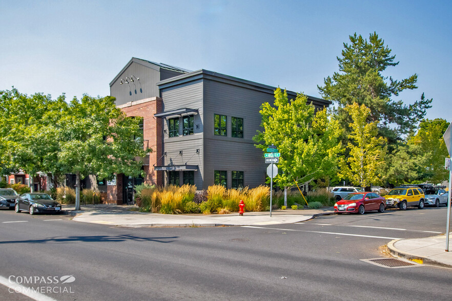 606 NW Arizona Ave, Bend, OR en alquiler - Foto del edificio - Imagen 1 de 10