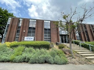 Más detalles de 466-467 Malton Ave, Slough - Nave en alquiler