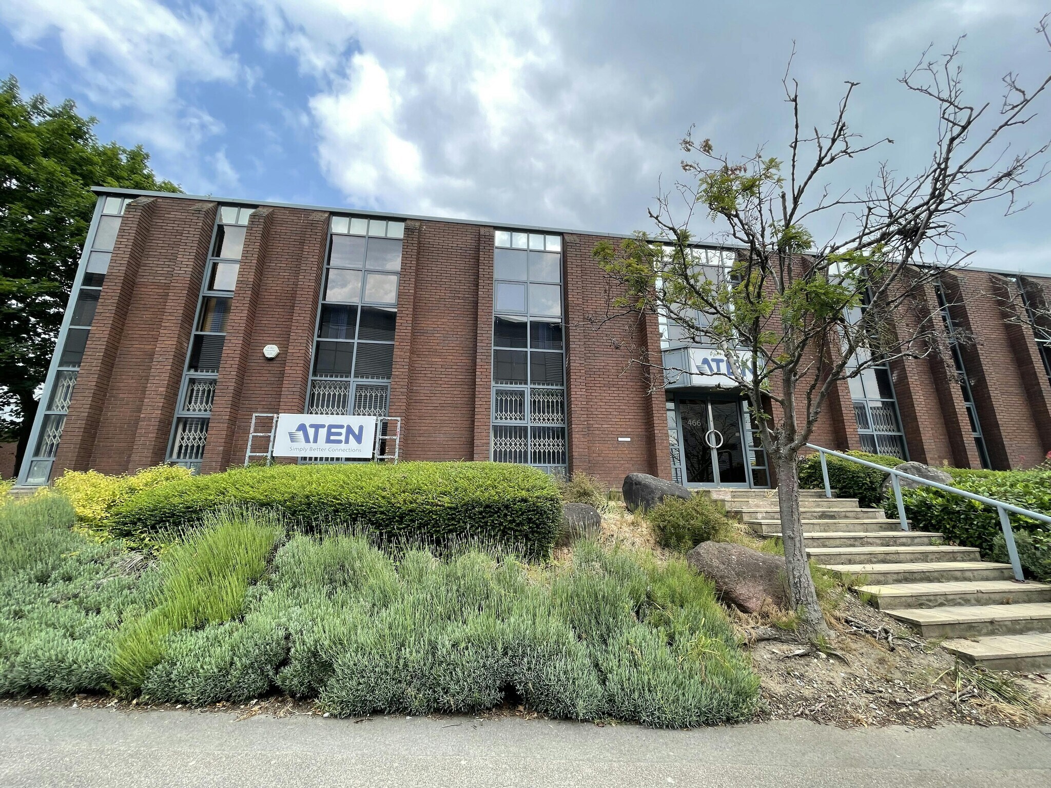 466-467 Malton Ave, Slough en alquiler Foto del edificio- Imagen 1 de 7