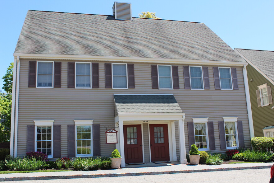 1866 Commerce St, Yorktown Heights, NY en venta - Foto del edificio - Imagen 1 de 11