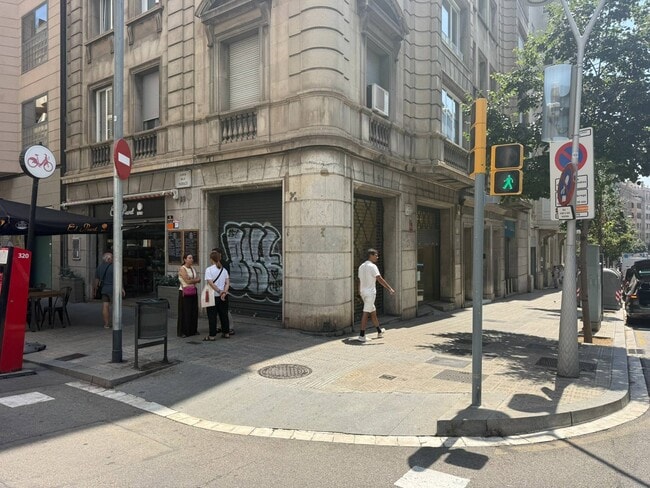Más detalles de Carrer de Balmes, 260, Barcelona - Local en alquiler
