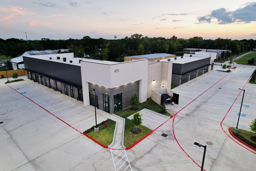 4231 S Main St, Stafford, TX en venta - Foto del edificio - Imagen 1 de 18