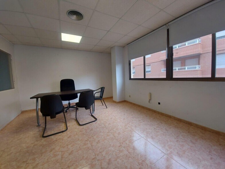 Oficina en El Ejido, Almería en alquiler - Foto del edificio - Imagen 3 de 7