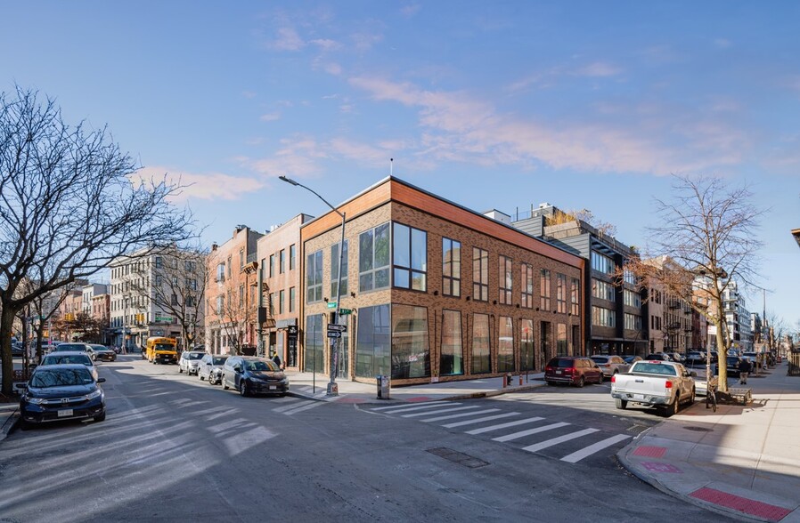 276 Bedford Ave, Brooklyn, NY en venta - Foto del edificio - Imagen 1 de 3