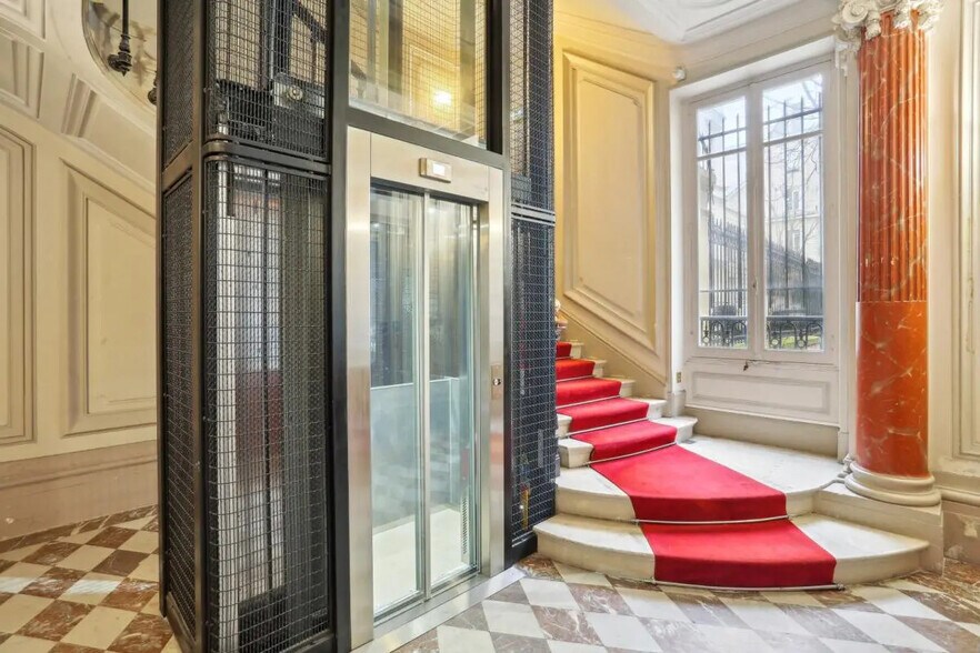 148 Boulevard Haussmann, Paris en alquiler - Vestíbulo - Imagen 3 de 17