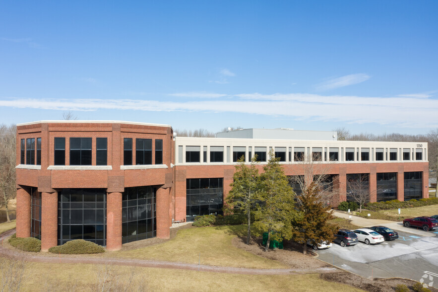 1350 Campus Pky, Wall Township, NJ en alquiler - Foto del edificio - Imagen 2 de 7