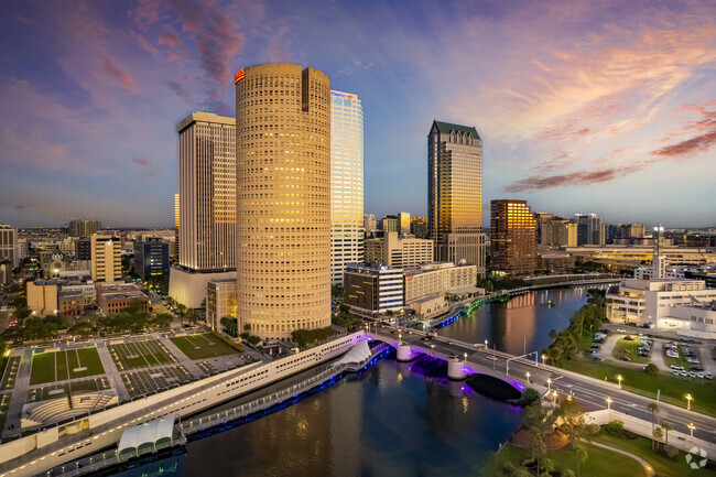 Más detalles para 400 N Ashley Dr, Tampa, FL - Oficinas en alquiler