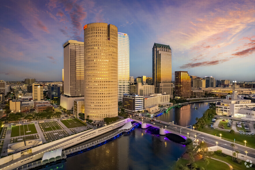 400 N Ashley Dr, Tampa, FL en alquiler - Foto del edificio - Imagen 1 de 7