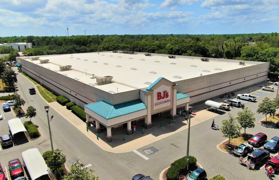 560 Blanding Blvd, Orange Park, FL en venta - Foto principal - Imagen 1 de 9