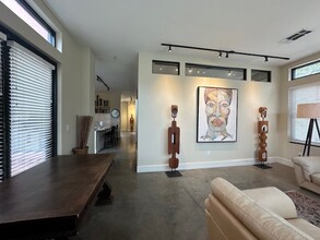 3699 McKinney Ave, Dallas, TX en alquiler Foto del interior- Imagen 2 de 17