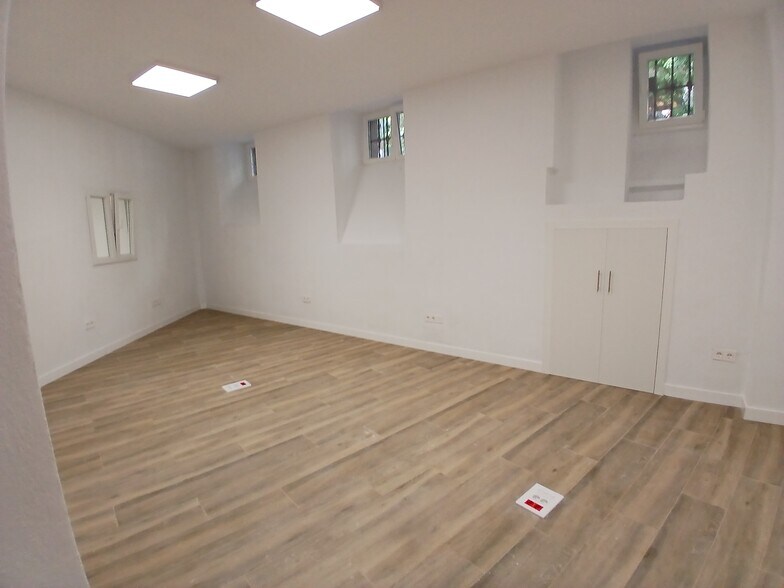 Oficina en Madrid, Madrid en alquiler - Foto del edificio - Imagen 2 de 9