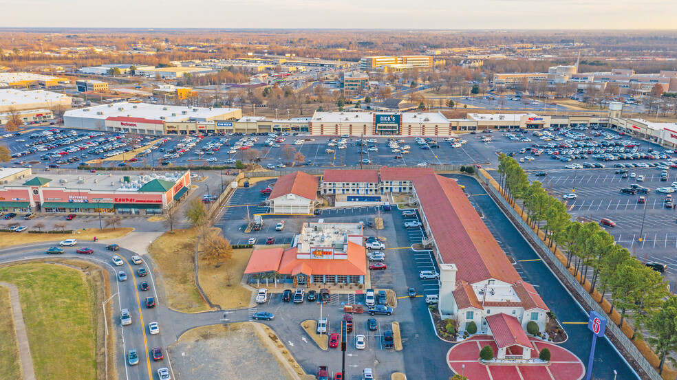 4122-4126 E McCain Blvd, North Little Rock, AR en alquiler - Foto del edificio - Imagen 2 de 5