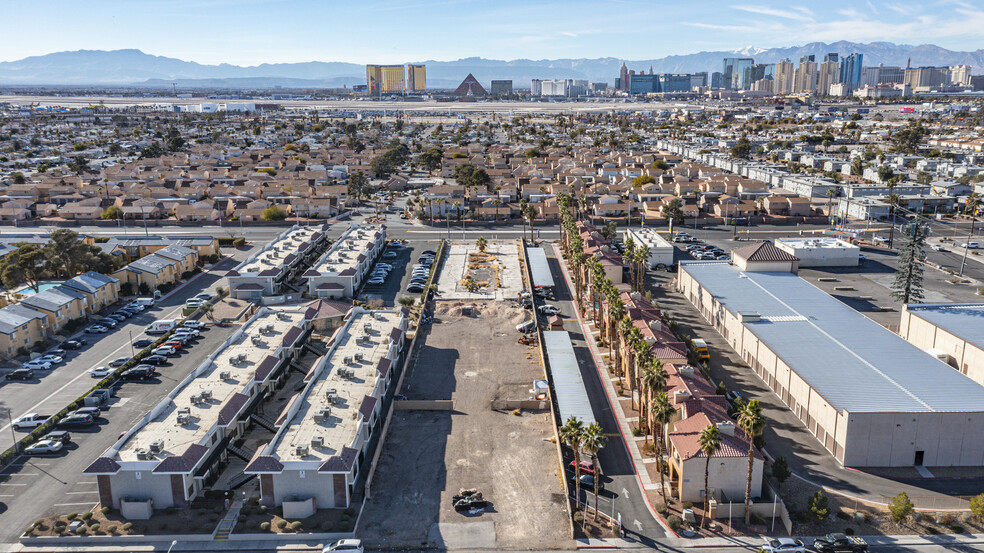 5252 S Maryland Pky, Las Vegas, NV en venta - Foto del edificio - Imagen 3 de 19