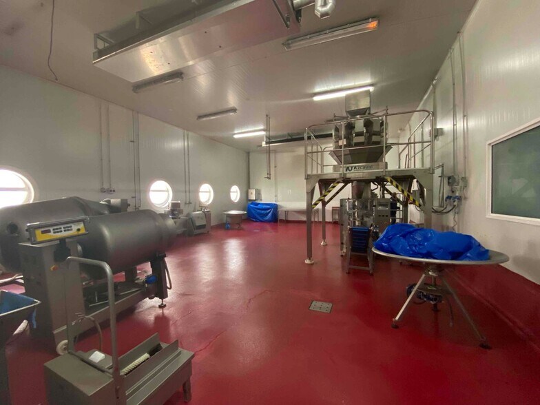 Nave en Leganés, Madrid en venta - Foto del interior - Imagen 1 de 1