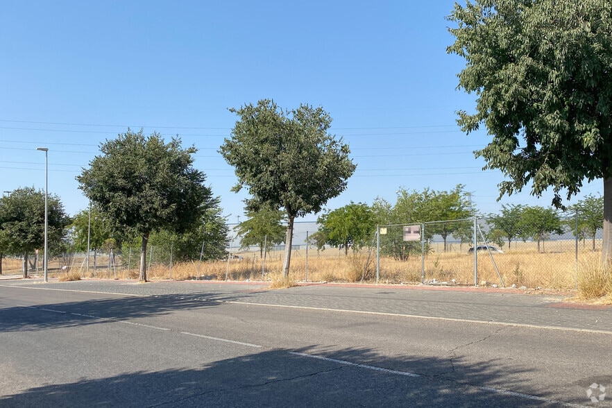 Calle de la Acebeda, 45, Madrid, Madrid en venta - Foto del edificio - Imagen 2 de 2