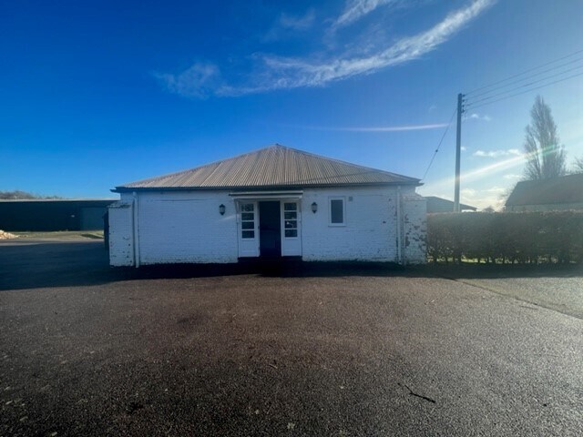 Rickling Hall, Rickling Green, Saffron Walden en alquiler - Foto del edificio - Imagen 3 de 3