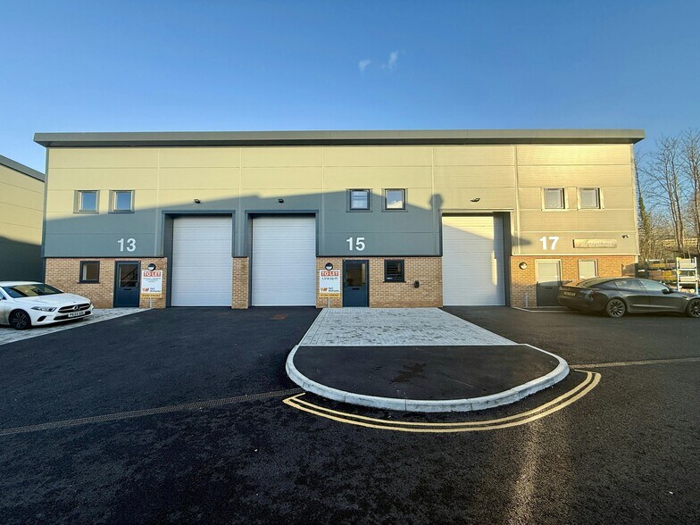 Embankment Way, Ringwood en alquiler - Foto del edificio - Imagen 3 de 16