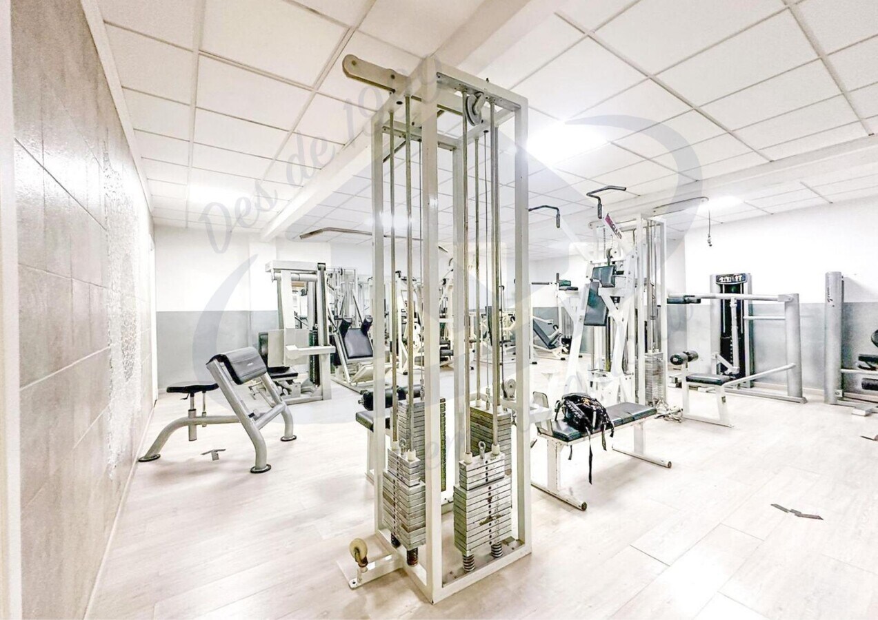 Passeig Dr Moragas, Barberà del Vallès, BAR 08210 -  -  - Foto del interior - Image 1 of 5