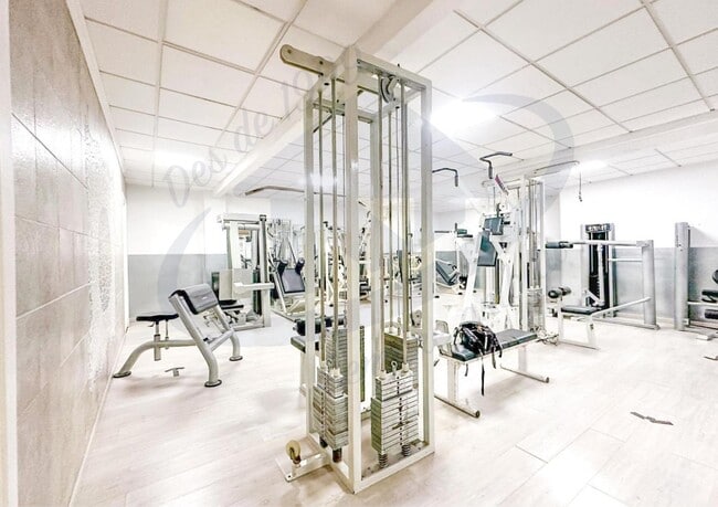 Más detalles de Passeig Dr Moragas, Barberà del Vallès - Edificio residencial​ en venta