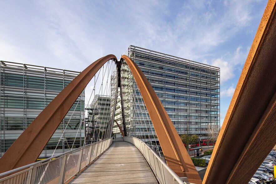 566 Chiswick High Rd, London en alquiler - Foto del edificio - Imagen 2 de 3