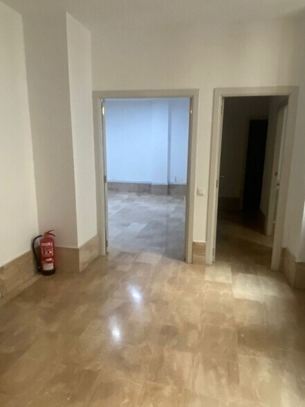 Oficina en València en alquiler - Foto del edificio - Imagen 2 de 24