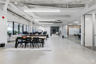 3000 S Robertson Blvd, Los Angeles, CA en alquiler Foto del interior- Imagen 2 de 4